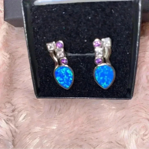 Lab created Opal earrings set in Rhodium plated sterling silver NWOT - Picture 4 of 7